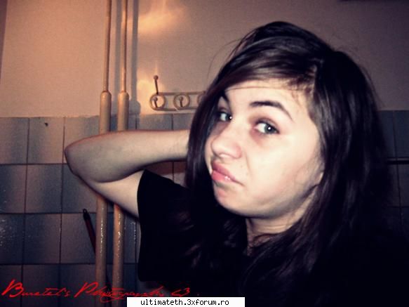 Ce spui băă? - Ehee. �nafară de TH, ce mai asculţi? - Me,Myself and I