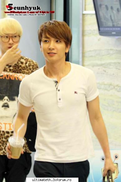 hot:> hot or not.