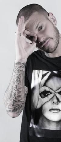 Hot or Not - Ińů_YąśħąLōvė - Arhiva