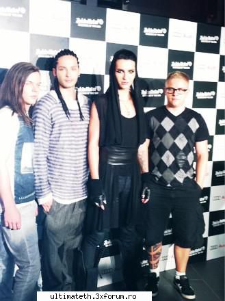 Poze - αηtoniα ♀ - Tokio Hotel