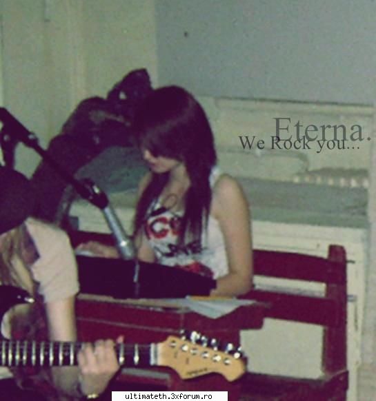 Taci!! Ca vorbesc eu. : )) - Multumesc girls! :* Thanks for your welcome!!> - Me,Myself and I