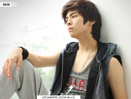 Vreau o poza - Vreau o poza cu Jung Yong Hwa - Games