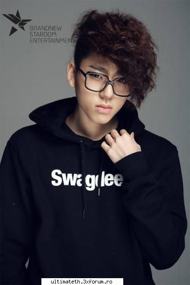 Vreau o poza - Vreau o poza cu EunHyuk blond - Games