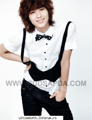 Vreau o poza - Vreau o poza cu Kevin de la U-Kiss blond - Games
