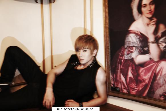 Vreau o poza - vreau o poza cu YeSung - Games
